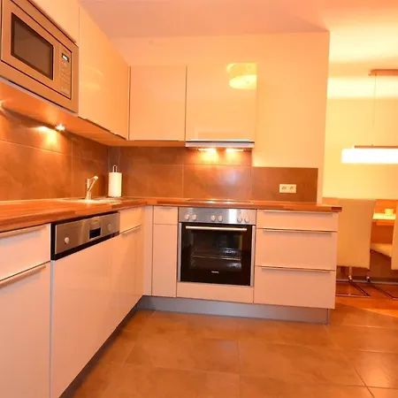 Select 11 - By Alpen *